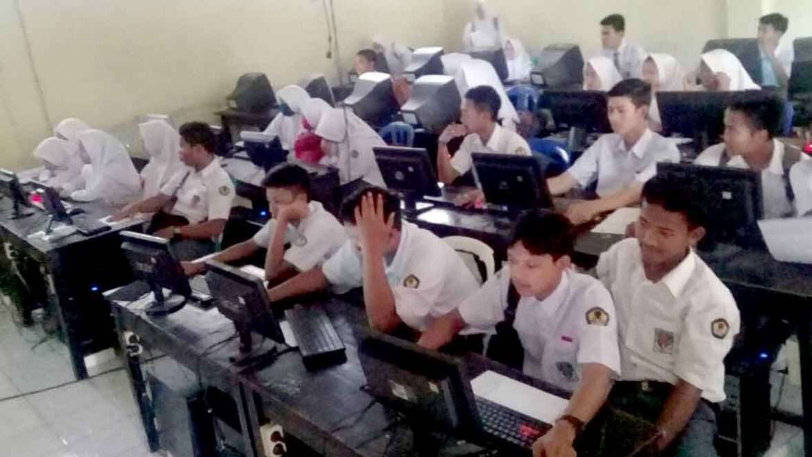 SMA Muhamadiyah Garut Persiapkan Ujian Nasional Berbasis Komputer