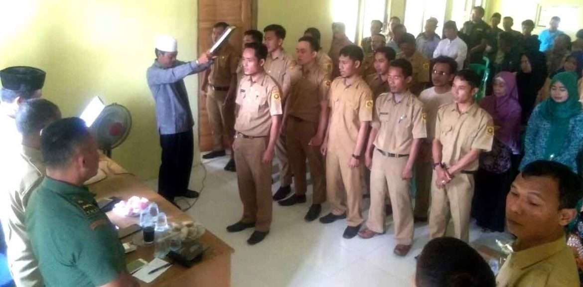 Pelantikan dan Pengambilan Sumpah Staf Desa Guna Optimalkan Pelayanan Masyarakat