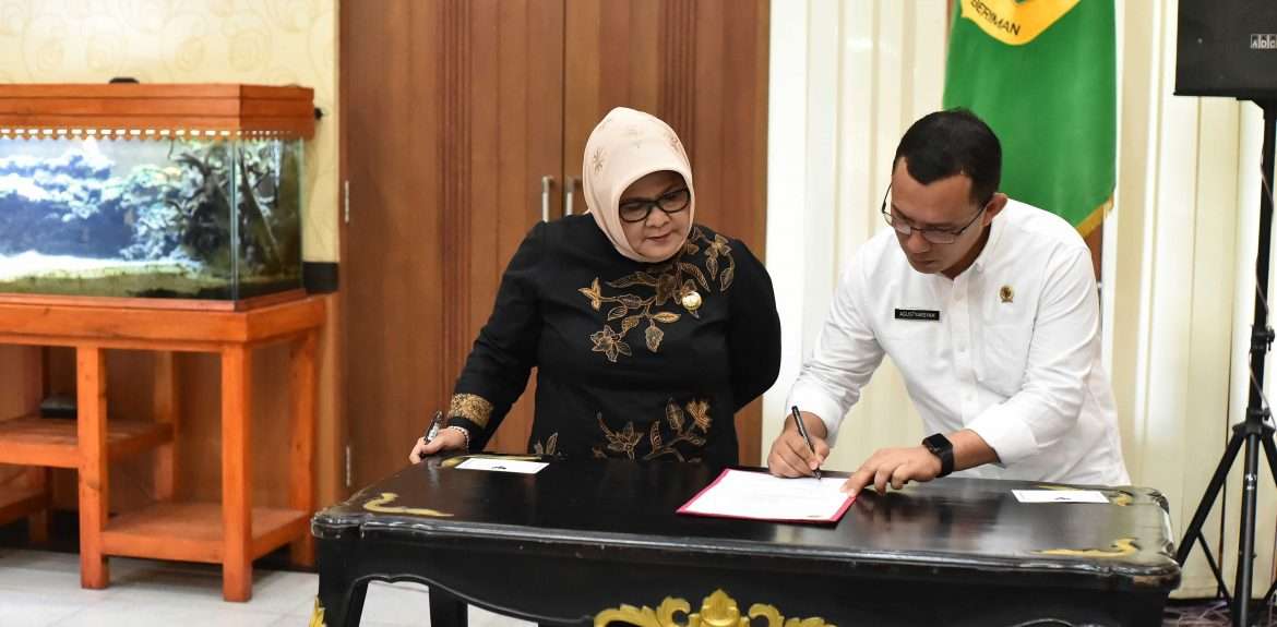 BPN Kabupaten Bogor Serahkan Sejumlah Sertifikat Tanah Kepada Pemerintah Kabupaten Bogor
