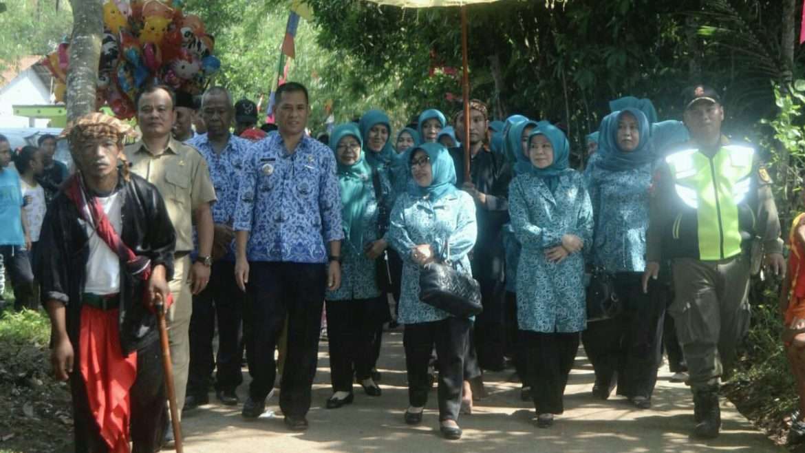 TP PKK Kabupaten Bogor Bina Wilayah di Desa Batok