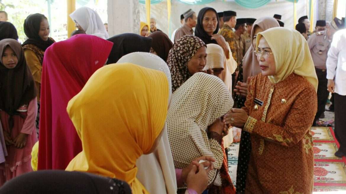 Hadiri Pengajian di Lebak Wangi, Ratu Tatu Chasanah mendapat Apresiasi Bahrul Ulum