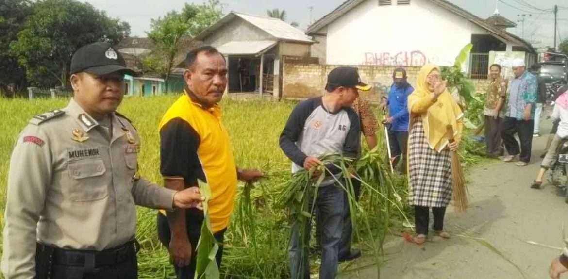Muspika Cidahu Gandeng Semua Elemen Bersihkan Jalur Protokol