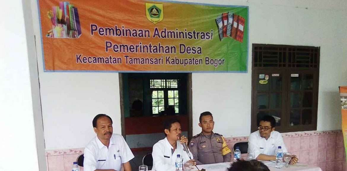 Pemerintah Kecamatan Tamansari Gembleng Aparatur Pemerintahan Desa