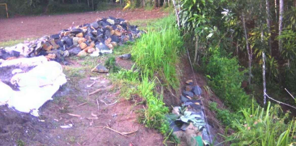 Warga Sangat Kecewa dengan Kinerja Kepala Desa Cijengkol