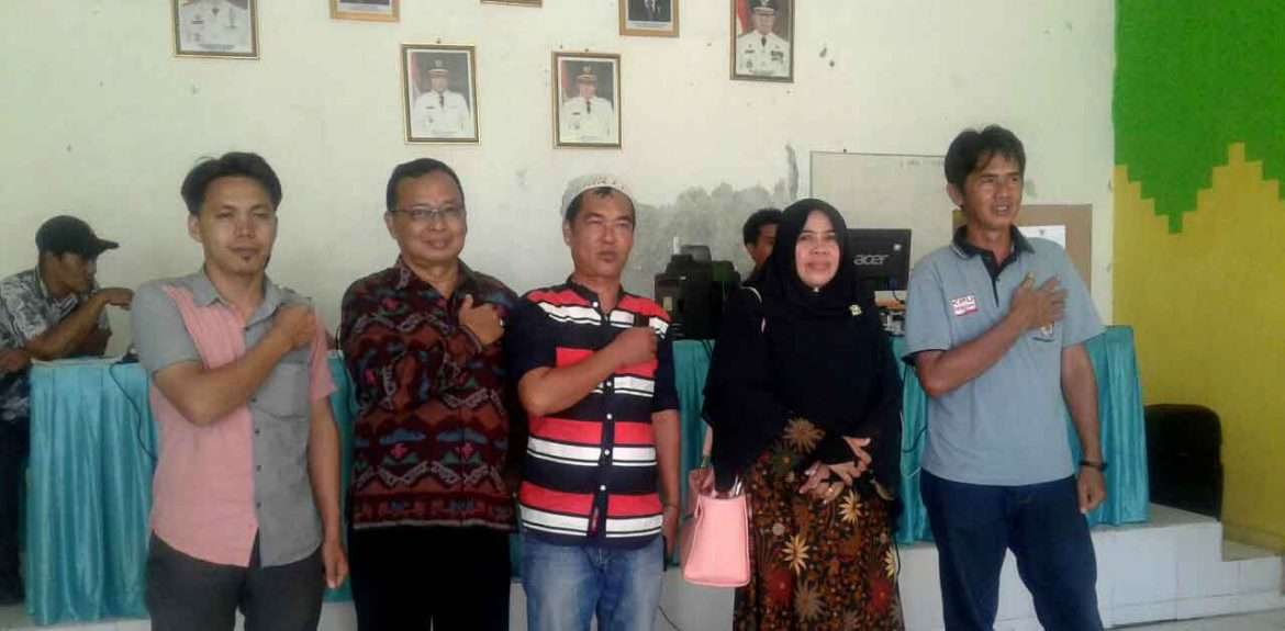 Anggota Komisioner KPU Pantau Perekaman e-KTP di Kecamatan Rajabasa