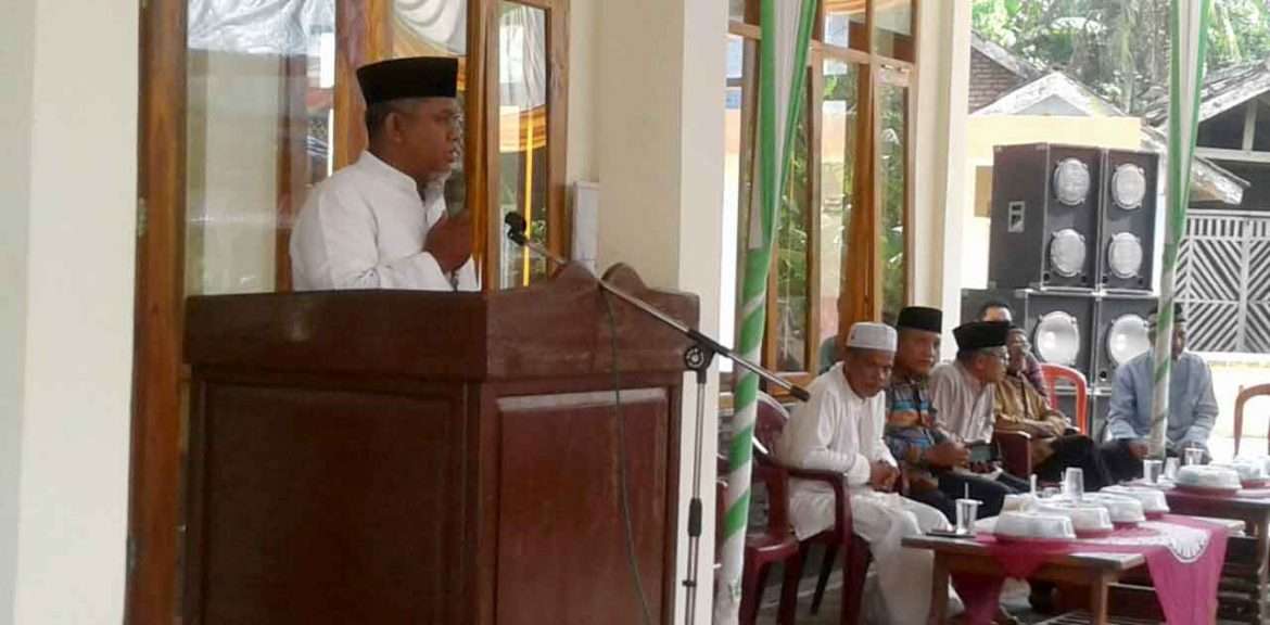 Kades Sukabakti  Mengajak Warganya Sholat Berjamaah dan Memakmurkan Masjid