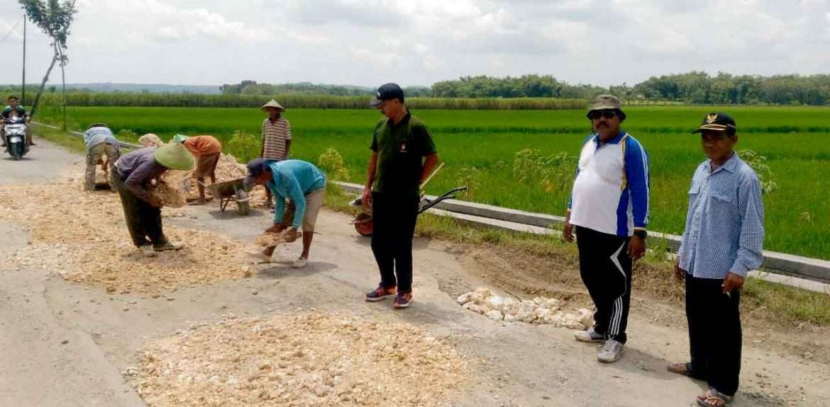 Kurangi Kecelakaan, Jalan Maguwan-Tunjungan Sementara Diurug Grosok