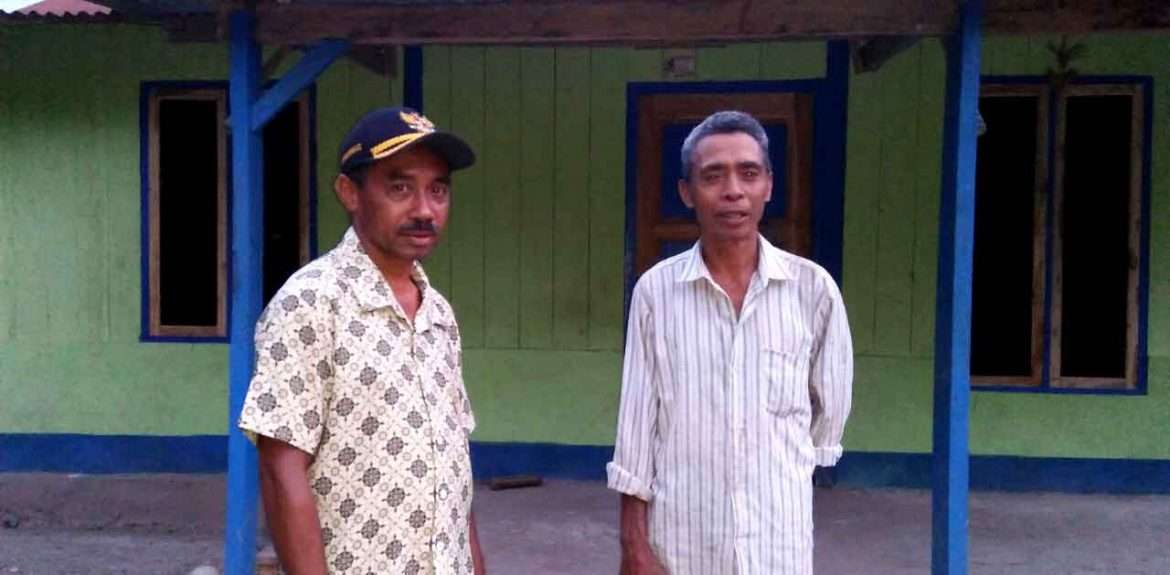 Pemdes Naimana Bangunkan Rumah, Warga Miskin pun Bahagia