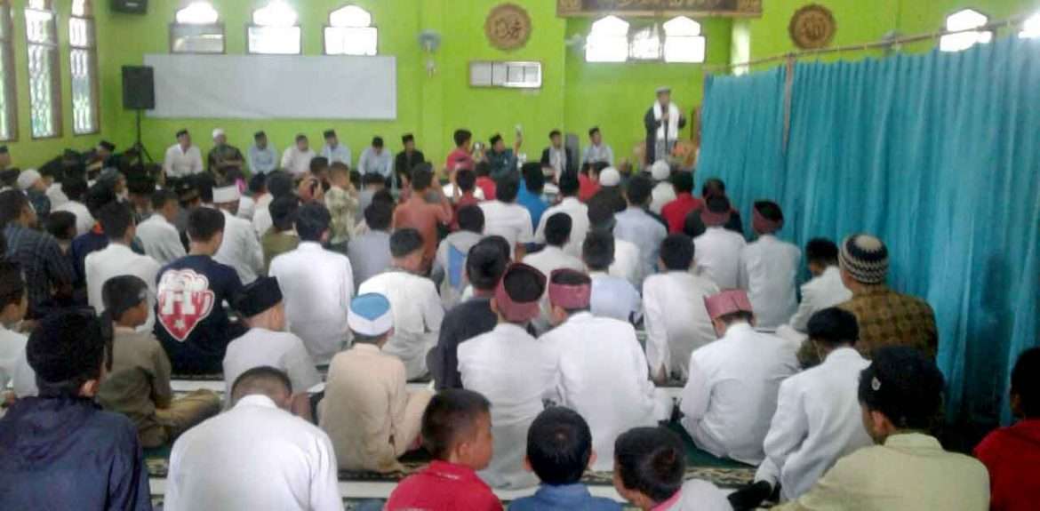 Peringati Isra Mi’raj Masjid Besar At-taqwa Nagrak Hadirkan DAI Kondang