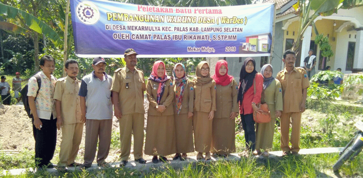 Peletakan Batu Pertama Pembangunan Wardes Desa Mekarmulya