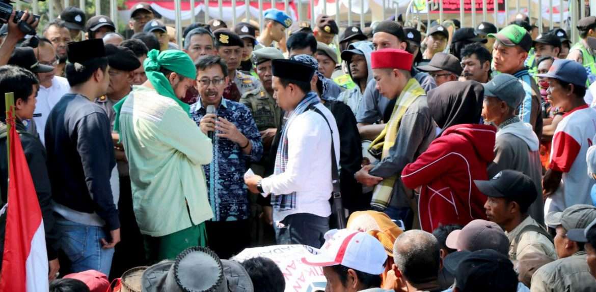 Pemkab Sukabumi Terima Rombongan Aksi dari Petani Pt.Tybar