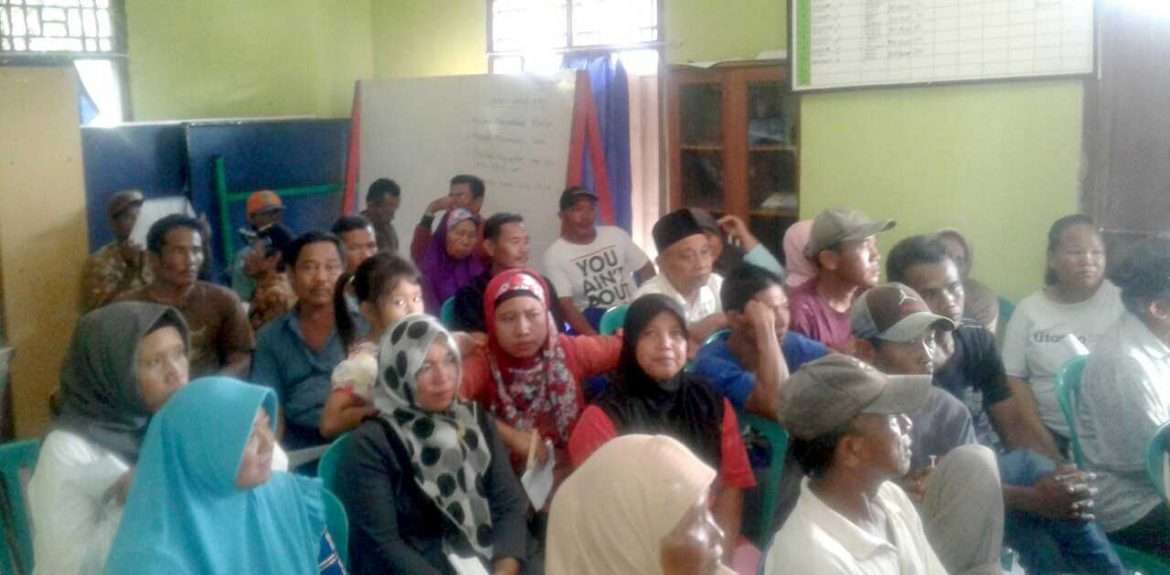 Penyerahan Sertifikat PTSL Warga Desa Kalirejo