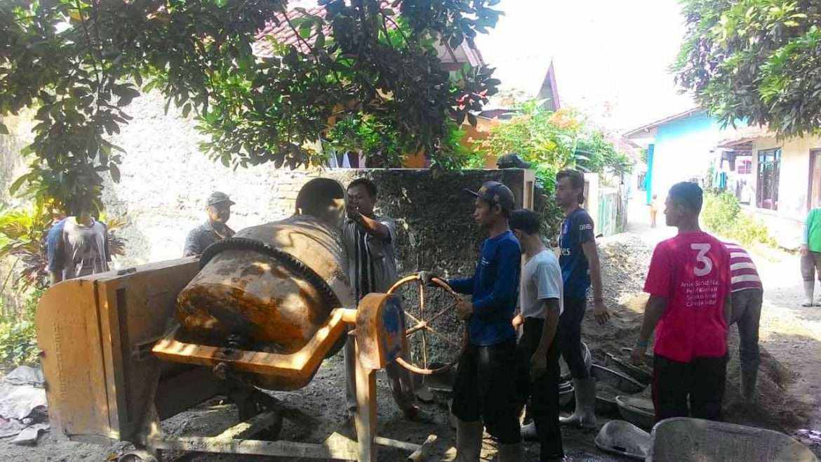 Bagi Hasil Pajak Desa Cilebut Barat Betonisasi Jalan Lingkungan