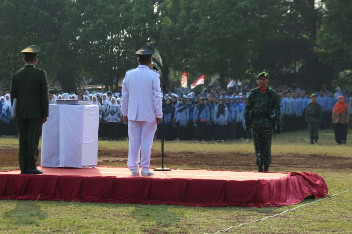 Muspika Sukaraja Gelar Upacara Peringati Hari Kemerdekaan Republik Indonesia Di Lapangan Markas Denpom Divif 1/Kostrad