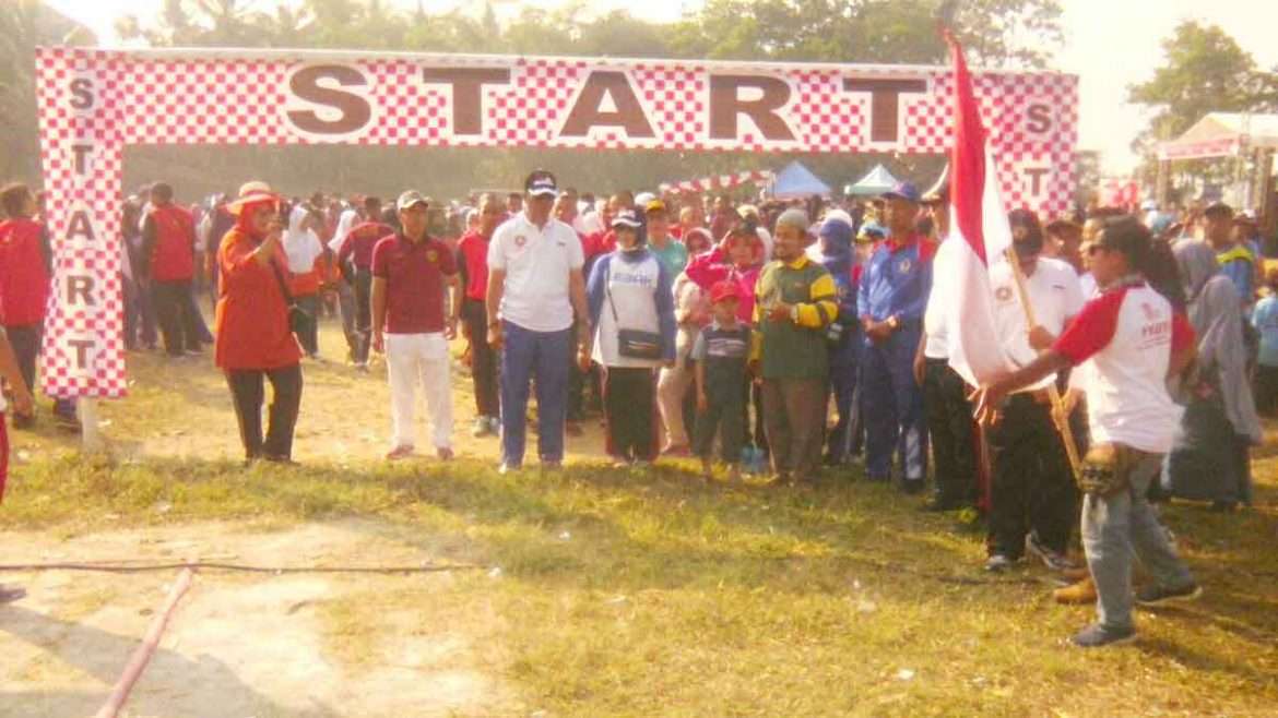 Sambut HUT RI ke 73, Karang Taruna Menggelar Jalan Sehat Se-Kecamatan Cilograng