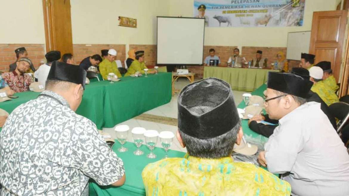 Wakil Bupati Menutup Bimbingan Teknis Manajemen Pemotongan Hewan Qurban