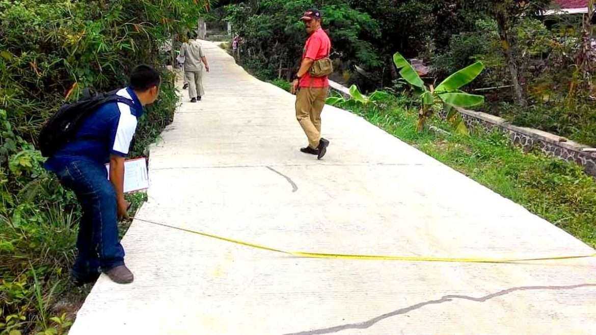 Dinas PUPR Monitoring Peningkatan Ruas Jalan Cimandala-Sukaraja