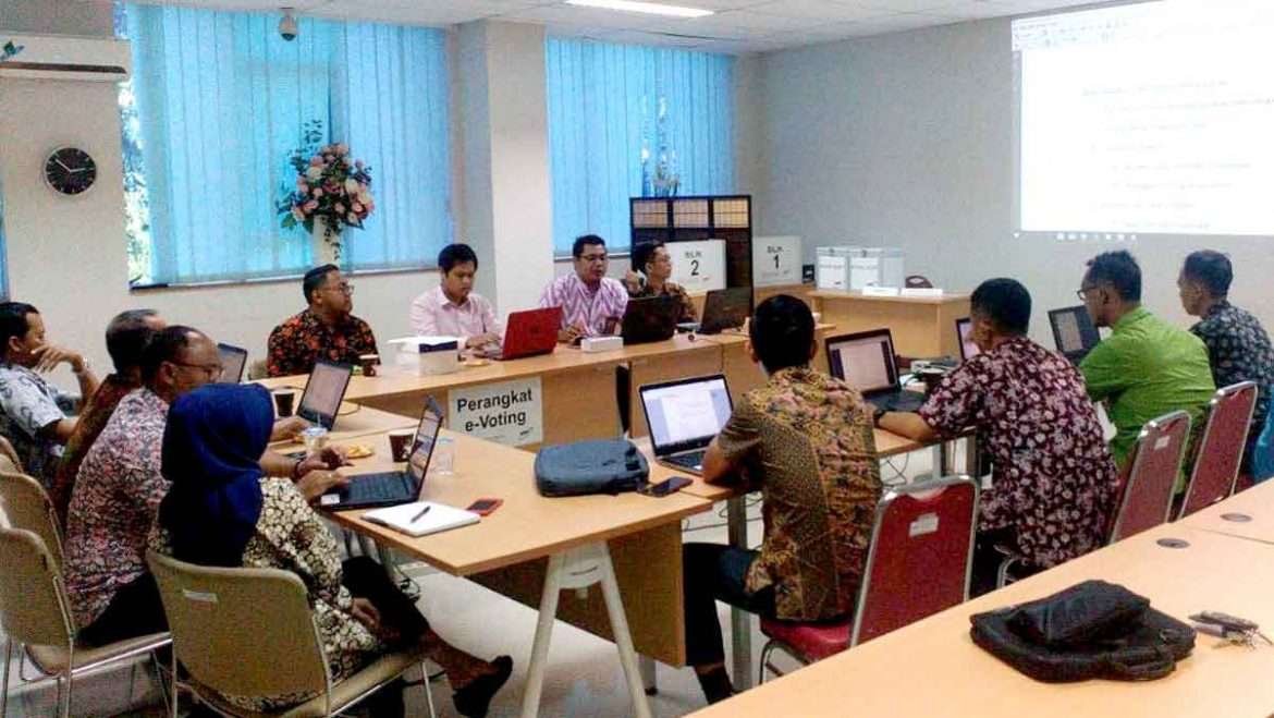 Jelang Pilkades Tegalwaru Tim Teknis Inti dan Lapangan E-Voting Digembleng PTIK BPPT