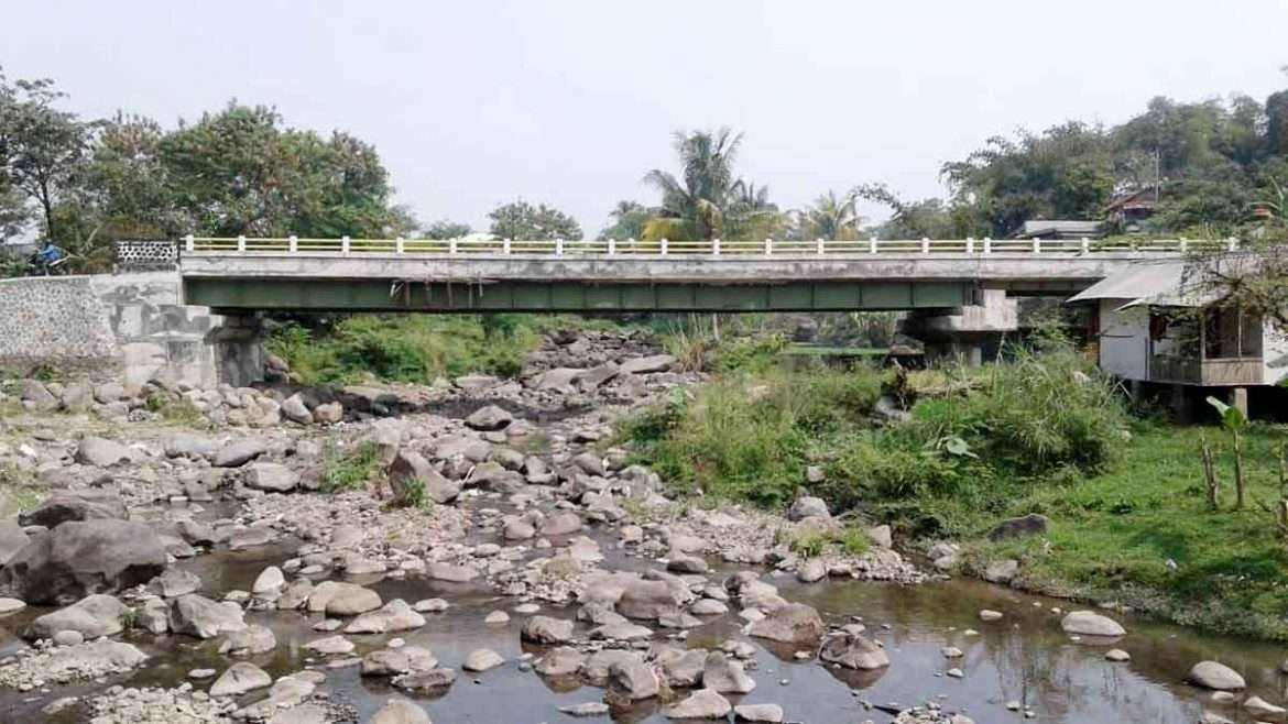 Jembatan Penghubung di Sukaresmi Persingkat Waktu, Geliat Ekonomi Mulai Membaik