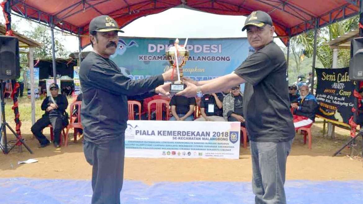 Piala Kemerdekaan 2018 Kecamatan Malangbong Pererat Talisilaturahim Antar Desa