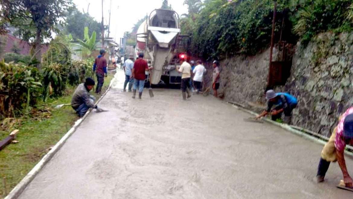 DD Tahap 2 Cair, Pemdes Tugu Selatan Realisasikan Betonisasi Jalan