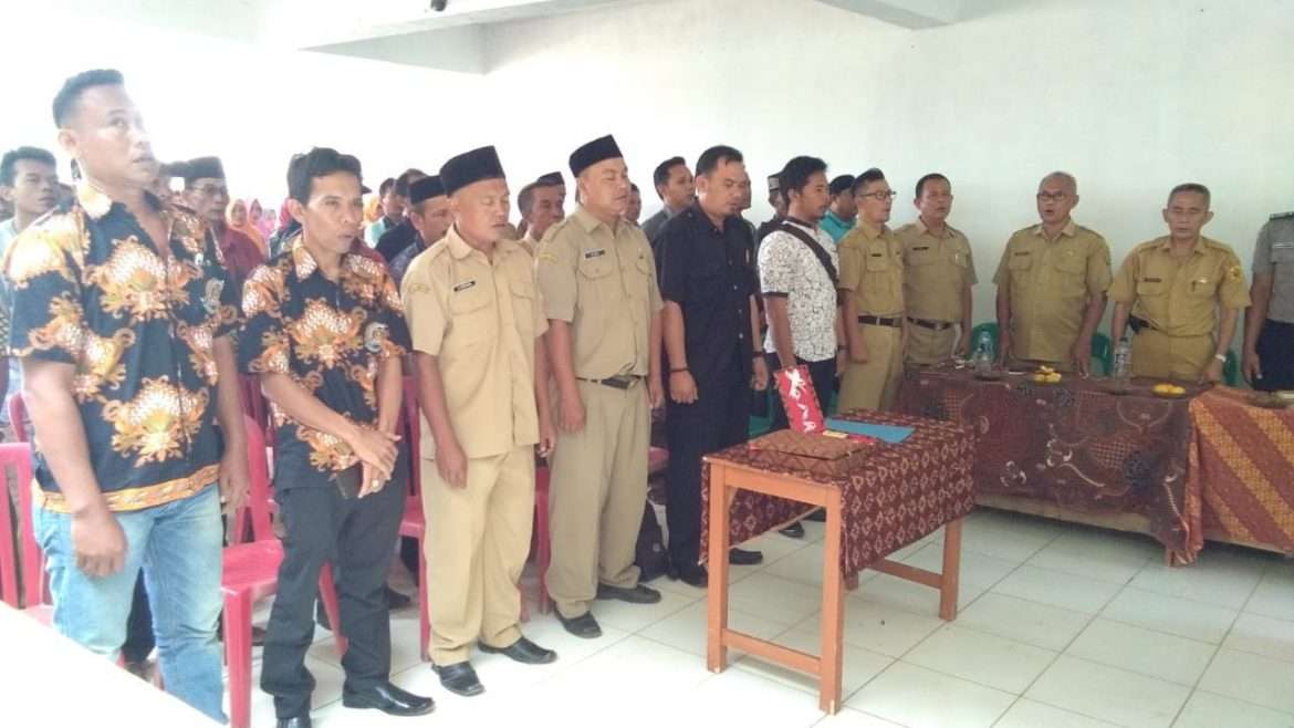 Camat Tannjungsari Lantik PJS Kades Buana Jaya 