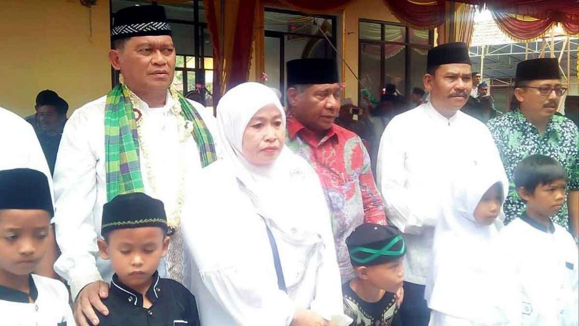 Kakanwil Kementerian Agama Provinsi Banten Beri Apresiasi Pada Kepala Desa Daru