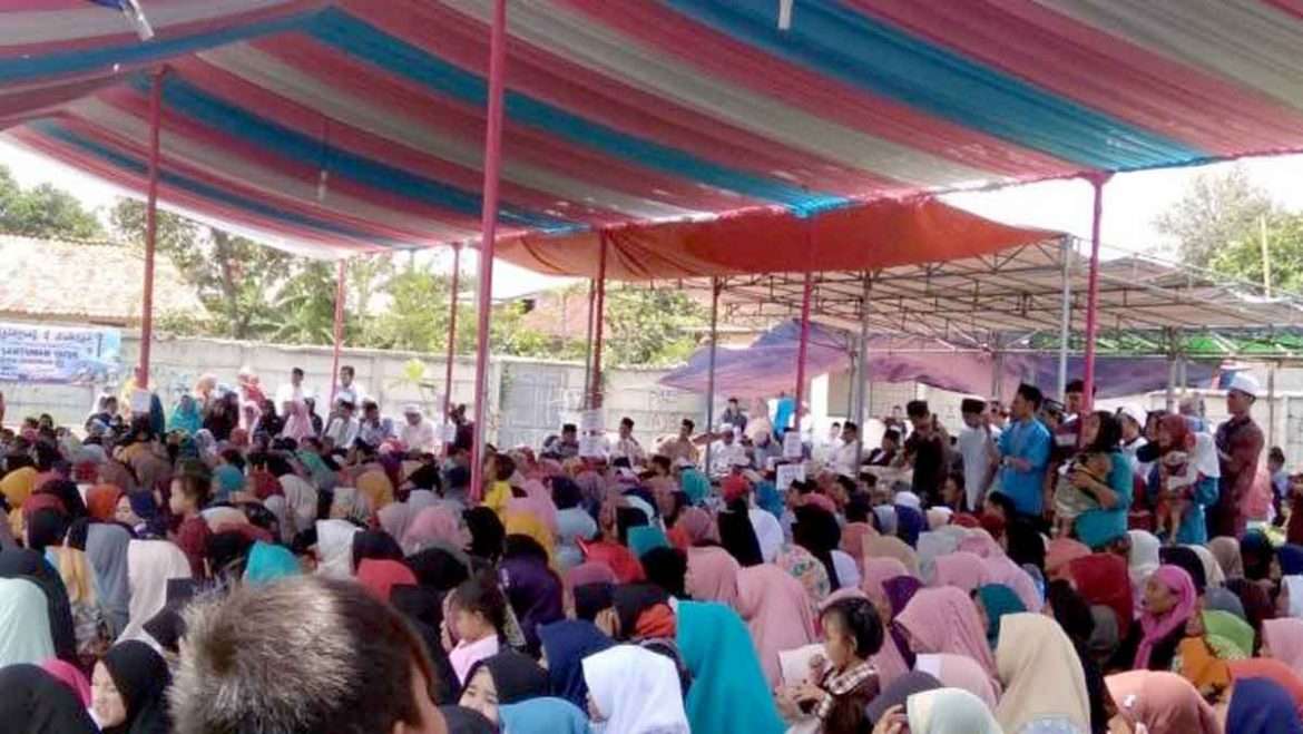 Pemdes Cengkol Santuni Ratusan Anak Yatim di Desanya