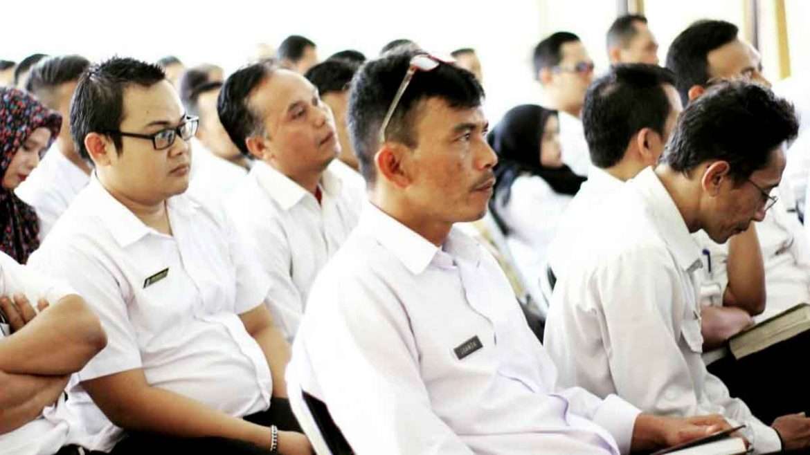 Saba Desa Adakan Bimtek Permendagri 20/2018 Bagi Penyelenggara Desa