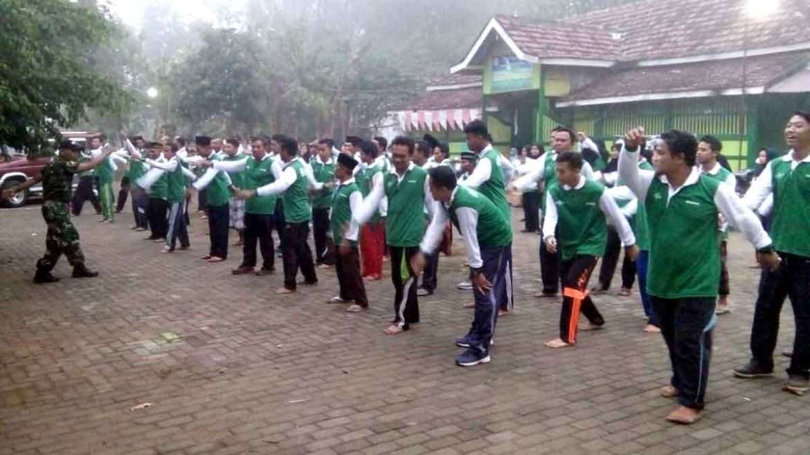 Babinsa Koramil Nglames Madiun Pimpin Senam Pagi Kader Penggerak NU