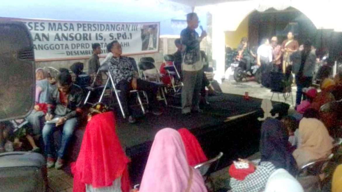 Bahas Kesejahteraan, Reses Anggota Dewan Aan Anshori Disesaki Warga