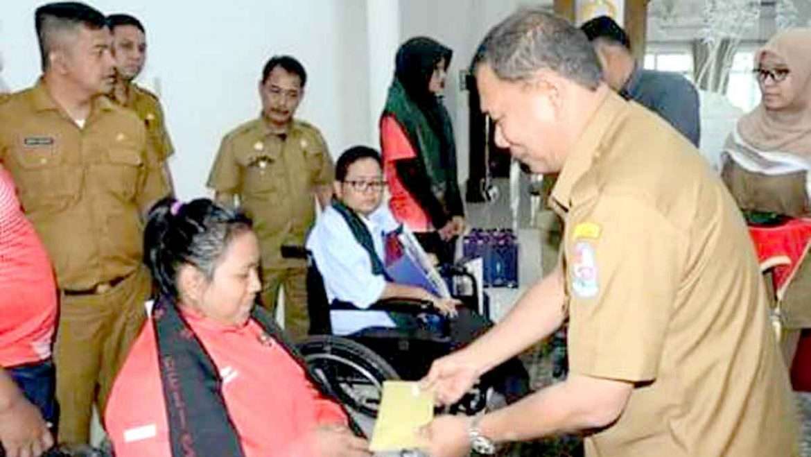 Bupati Deli Serdang Beri Tali Asih Pada Para Atlet Asian Para Games