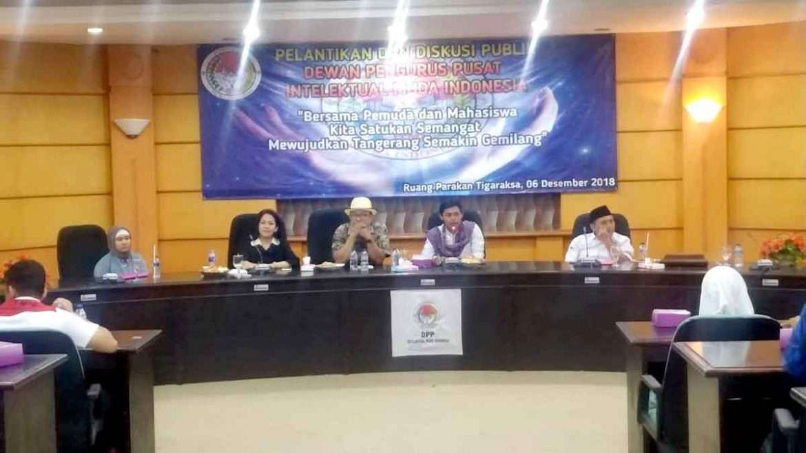 Bupati Tangerang Lantik Keluarga Besar Intelektual Muda Indonesia