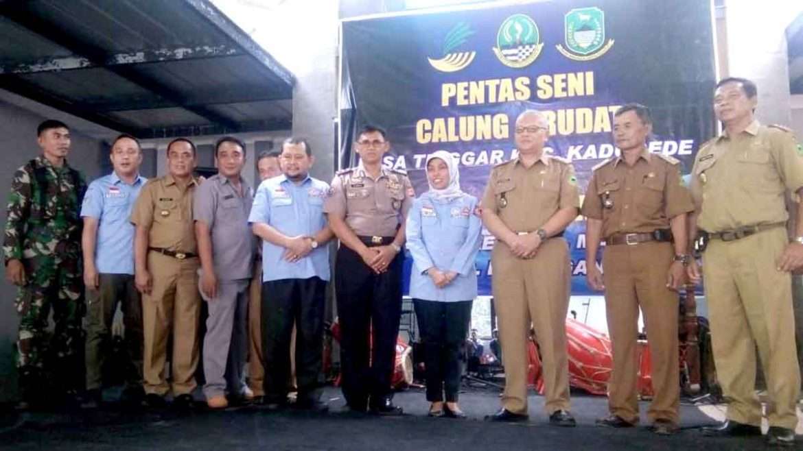 Desa Tinggar Adakan Pentas Seni Calung dan Rudat