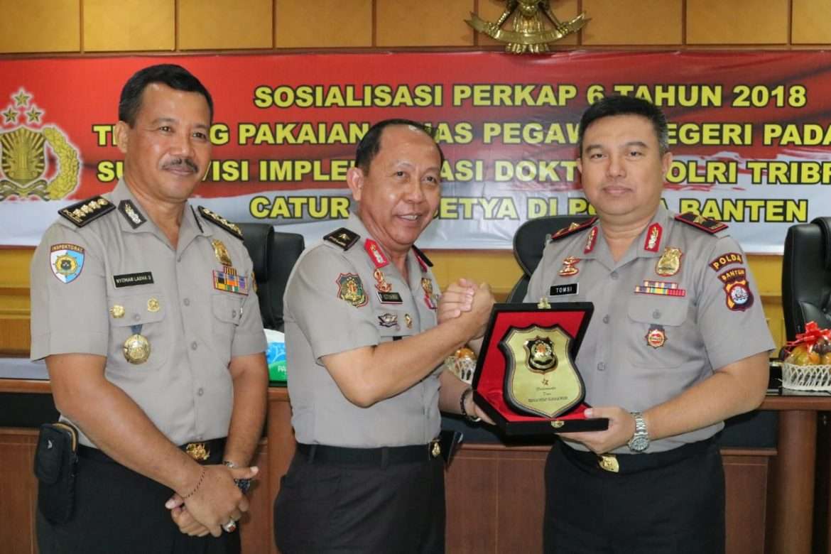 Kapolda Banten Buka Acara Sosialisasi Perkap Nomor 6 Terkait Pakaian Dinas