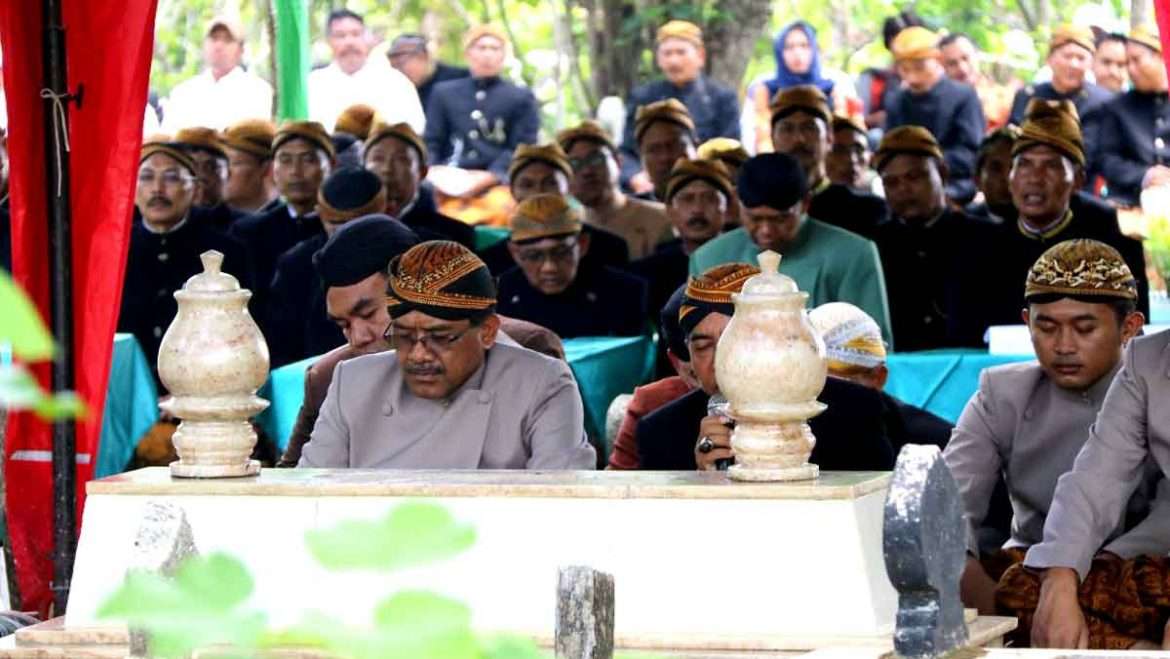 Ziarah Ke Makam Bupati Pendahulu, Manjadi Awal Rangkaian Kegiatan HJD Blora Ke-269  