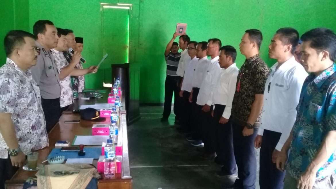 Camat Leuwiliang Lantik 9 Pengurus BPD Desa Purasari