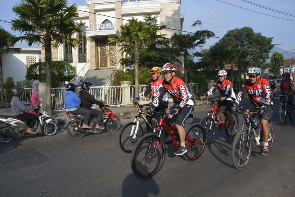 Pupuk kebersamaan Danrem 062/TN lakukan Goes bareng jajarannya