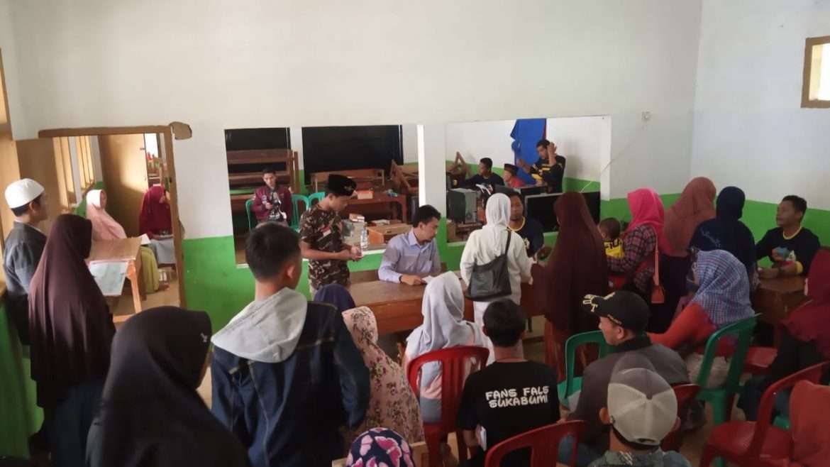 Gerakan Pemuda Anshor Bantu Program Pemerintah Melakukan Perekaman E-KTP di Desa Kalaparea