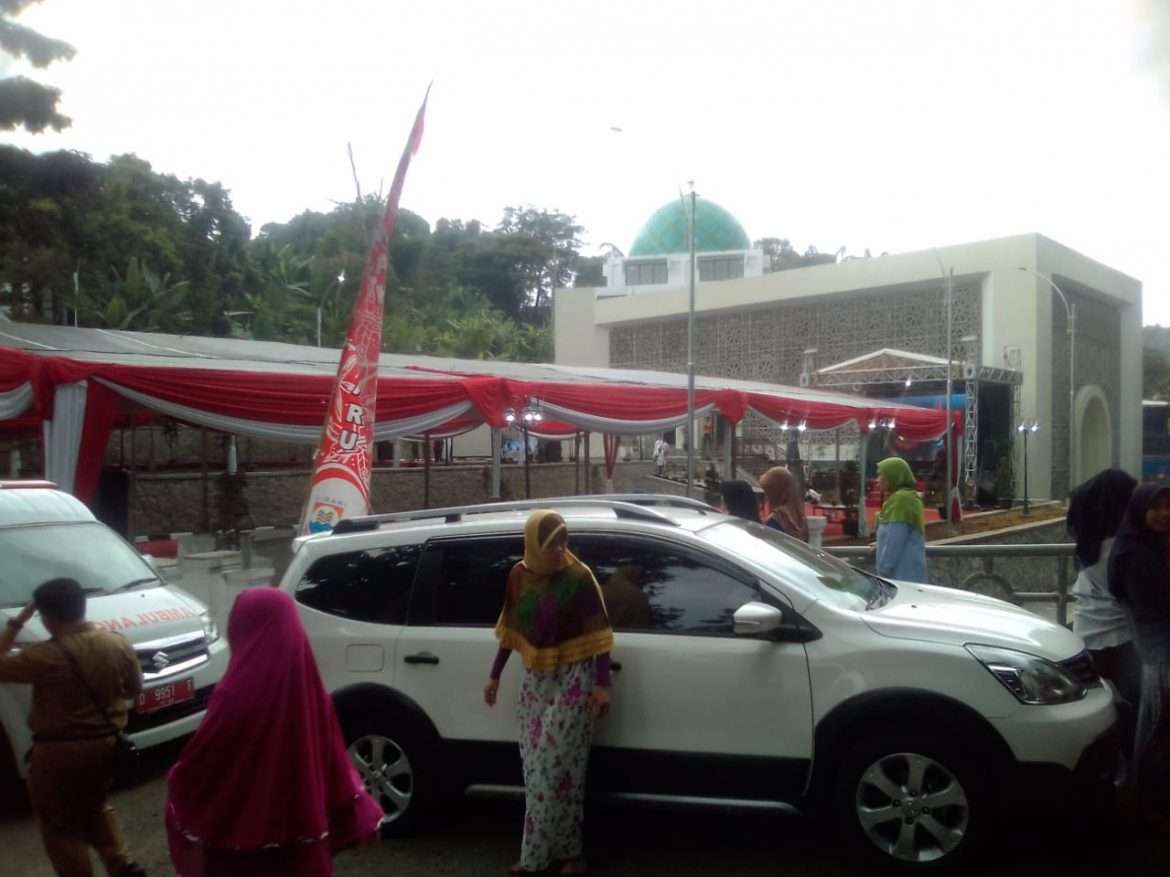 Berdampingan Dengan Masjid, Kini Pemkot Cimahi Tak Perlu Ibadah ke Luar Lagi