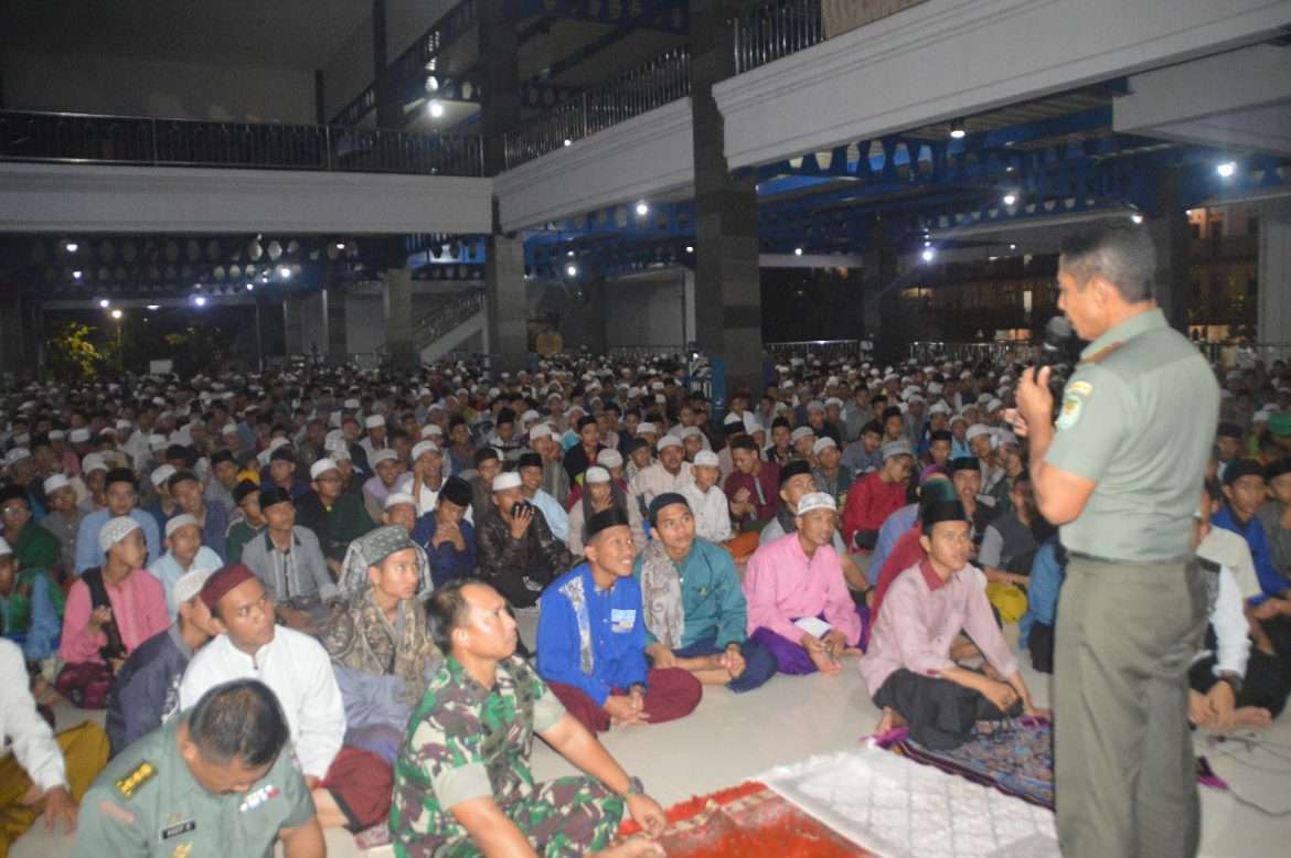 Silahturahmi Danrem 062/SK Ke Ponpes Ummul Quro Sampaikan Pesan Kepada Para Santri