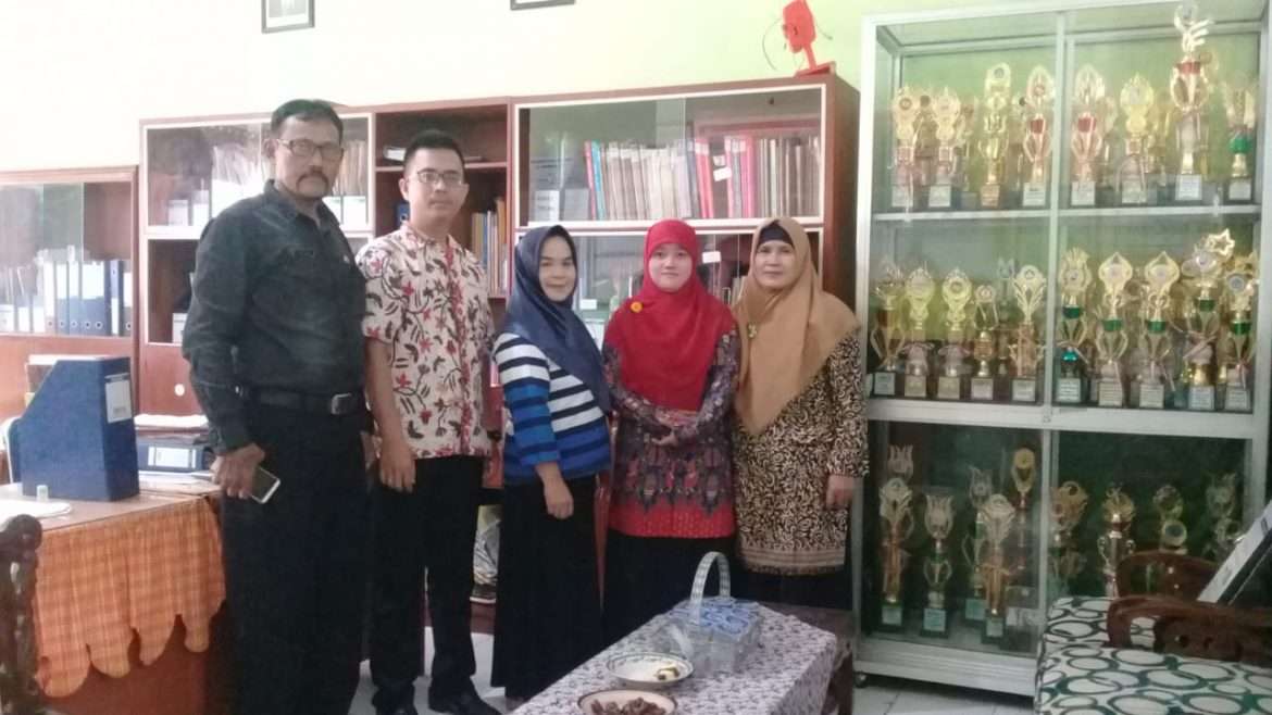 Pemdes Cibanteng Berikan Motivasi Kepada SDN 01 Cibanteng Terpilih Lomba UKS Tingkat Kabupaten