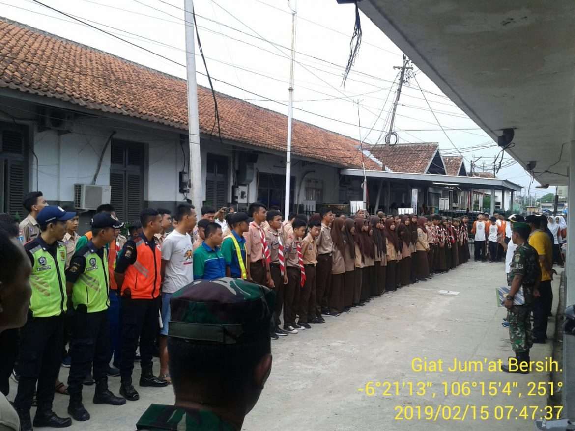 Dongkrak Sadar Kebersihan Kodim 0603/Lebak Adakan Kegiatan Jumsih Bersama