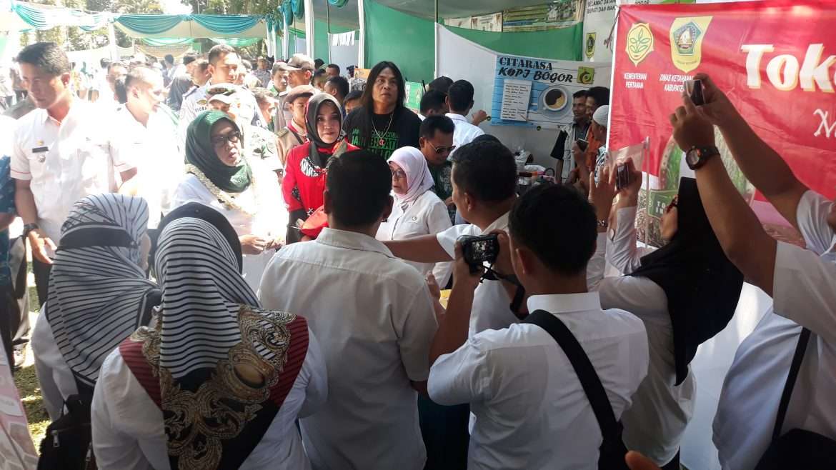 Kunjungan Bupati Bogor di Apresiasi Dari Kepala Desa se-Kecamatan Babakan Madang