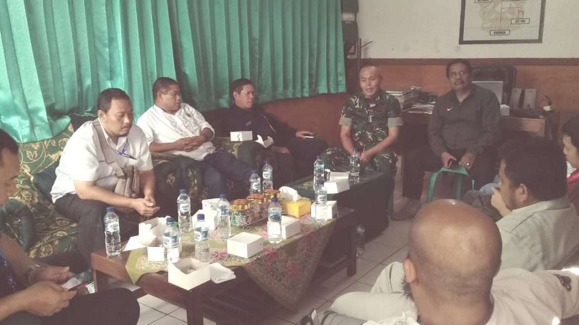 Koramil Bersama Pengusaha Dan Masyarakat Mantapkan Program Bersih Sungai Cicatih