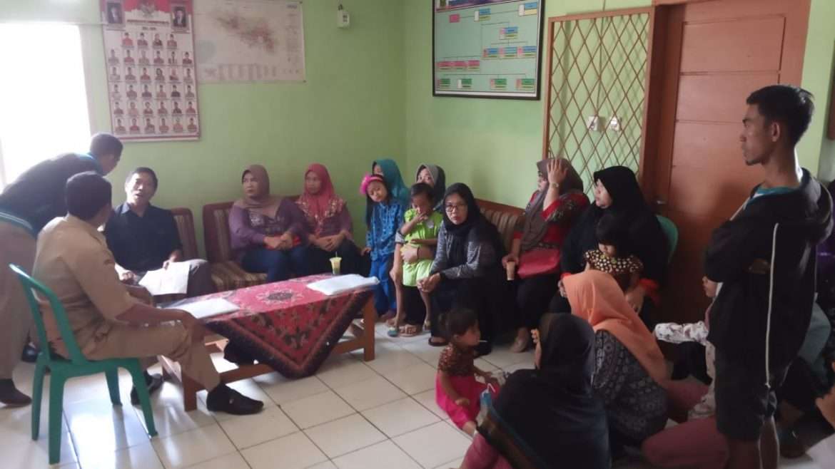Tidak Tepat Sasaran, Warga Palasari Hilir Keluhkan Program PKH