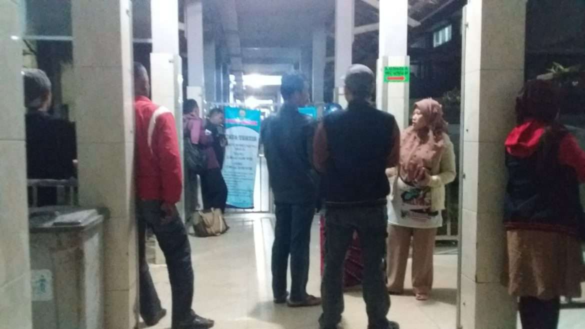 “Keluarga Pasien Berakhir Dipintu Satpam!?”, Pelayanan RSU dr. Selamet Garut Kembali Dikeluhkan
