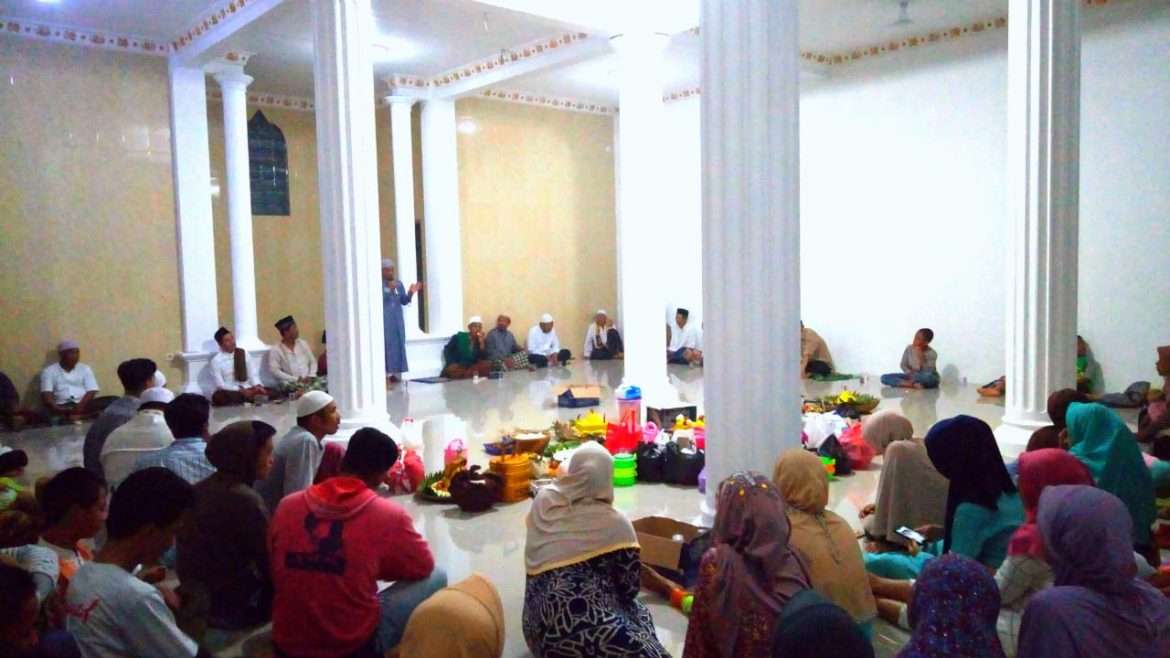 Rampungnya Pembangunan Masjid, Warga Pasirwalang Adakan Syukuran