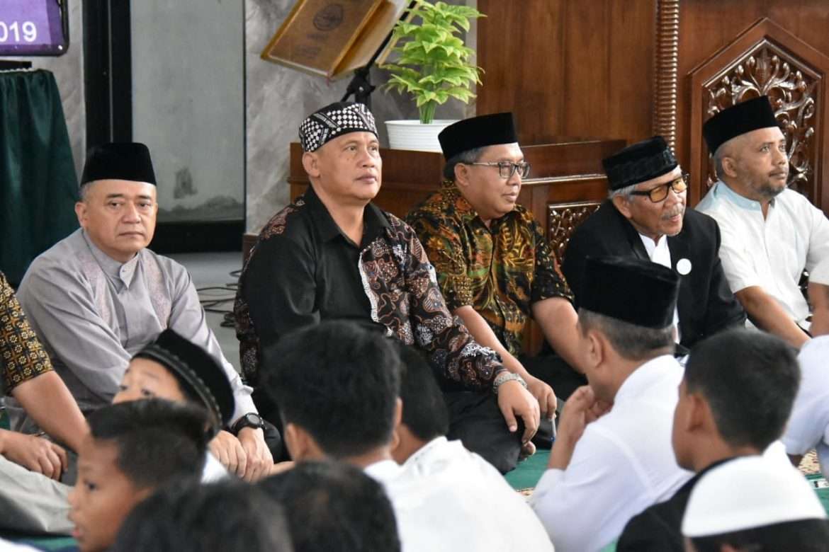 Resmikan Masjid Daarul Matiin, Bupati Sukabumi Ajak Makmurkan Mesjid