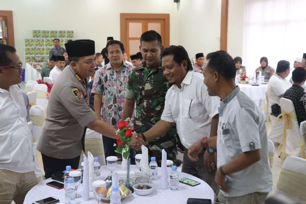 Silahturahmi Dan Buka Bersama Kapolres Metro Kota Tangerang Dengan Pimpinan Serikat Buruh Tangerang Kota